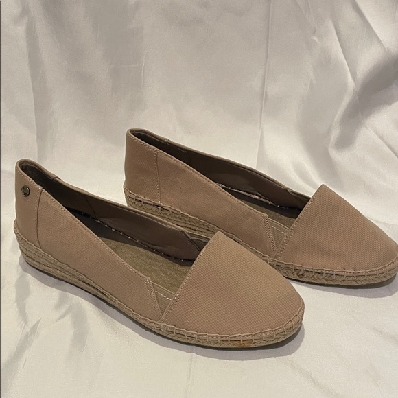 Life Stride Shoes - NEW Beige Espadrille Flats